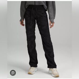 NWT lululemon Dance Studio Mid-Rise Pant *Regular, Black, Size 2